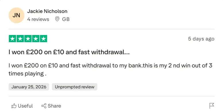 Customer feedback regarding a successful win and fast withdrawal of funds to a bank account.
